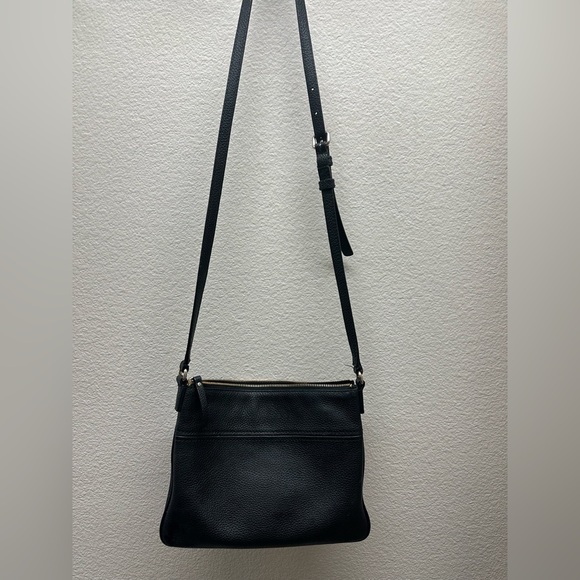 Kate Spade Black Crossbody Bag with Adjustable Strap and Sleek Design - Picture 6 of 6